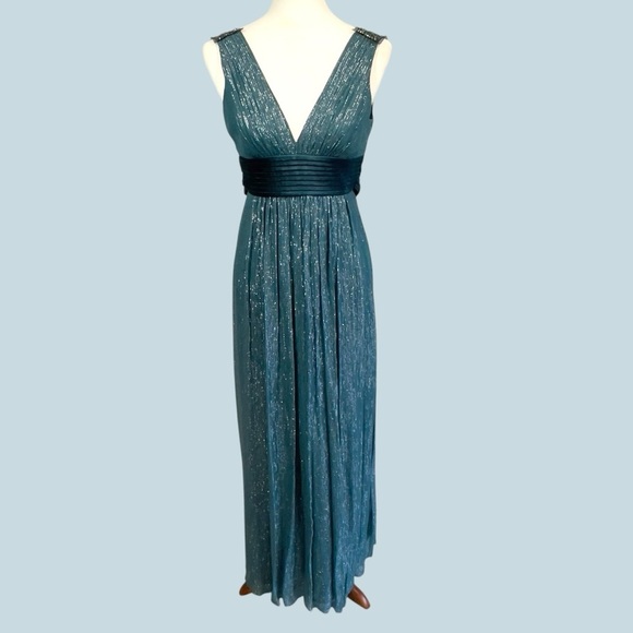 BCBG Maxazria Silk Metallic Teal Elegant Evening Gown size 2
